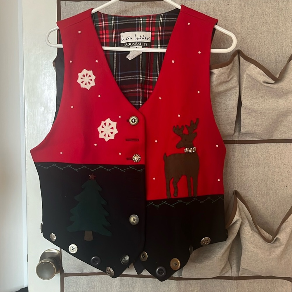 Lucia Lukken Broomskirts Christmas Vest